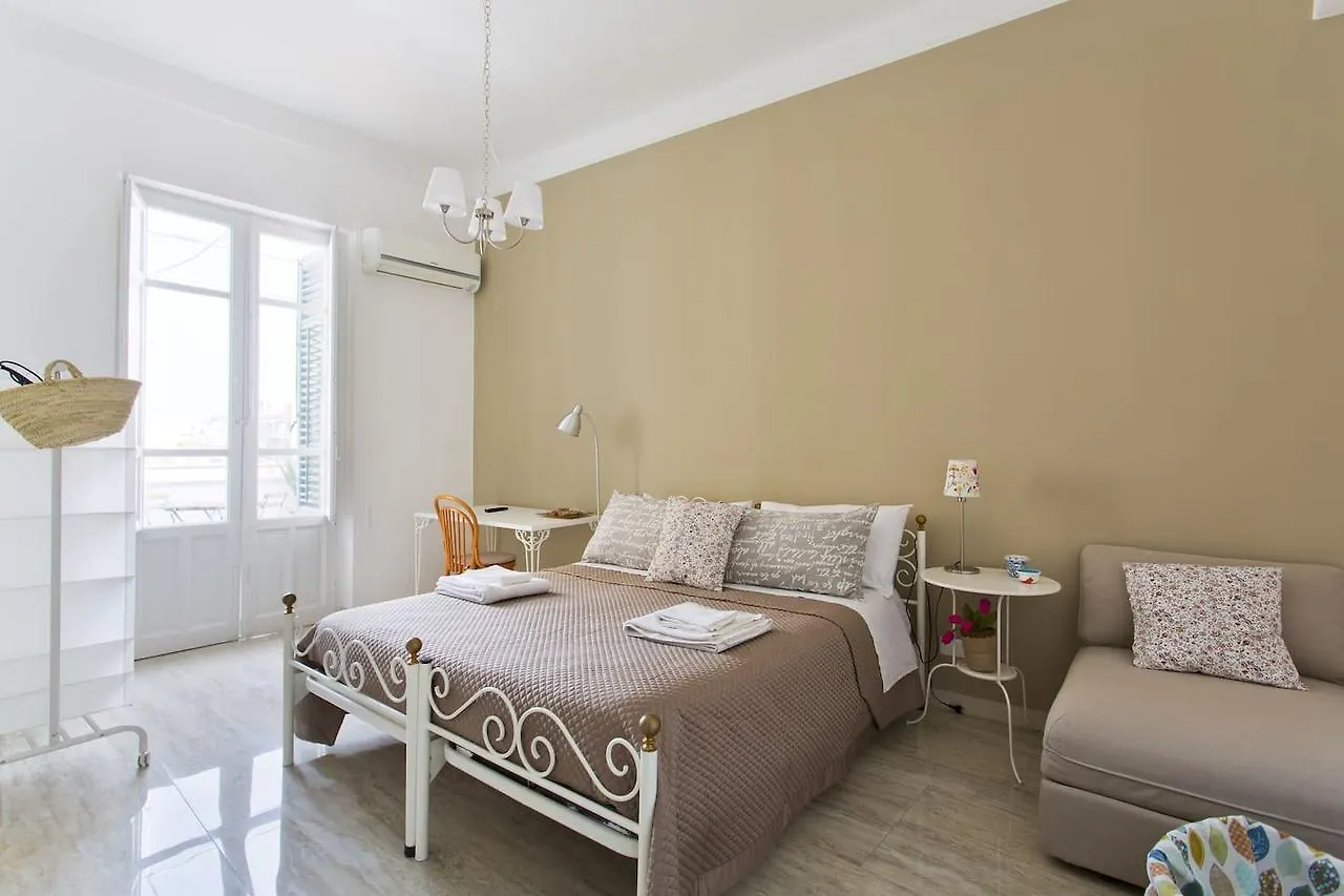 פלרמו La Terrazza Del Sole B&B 0*,